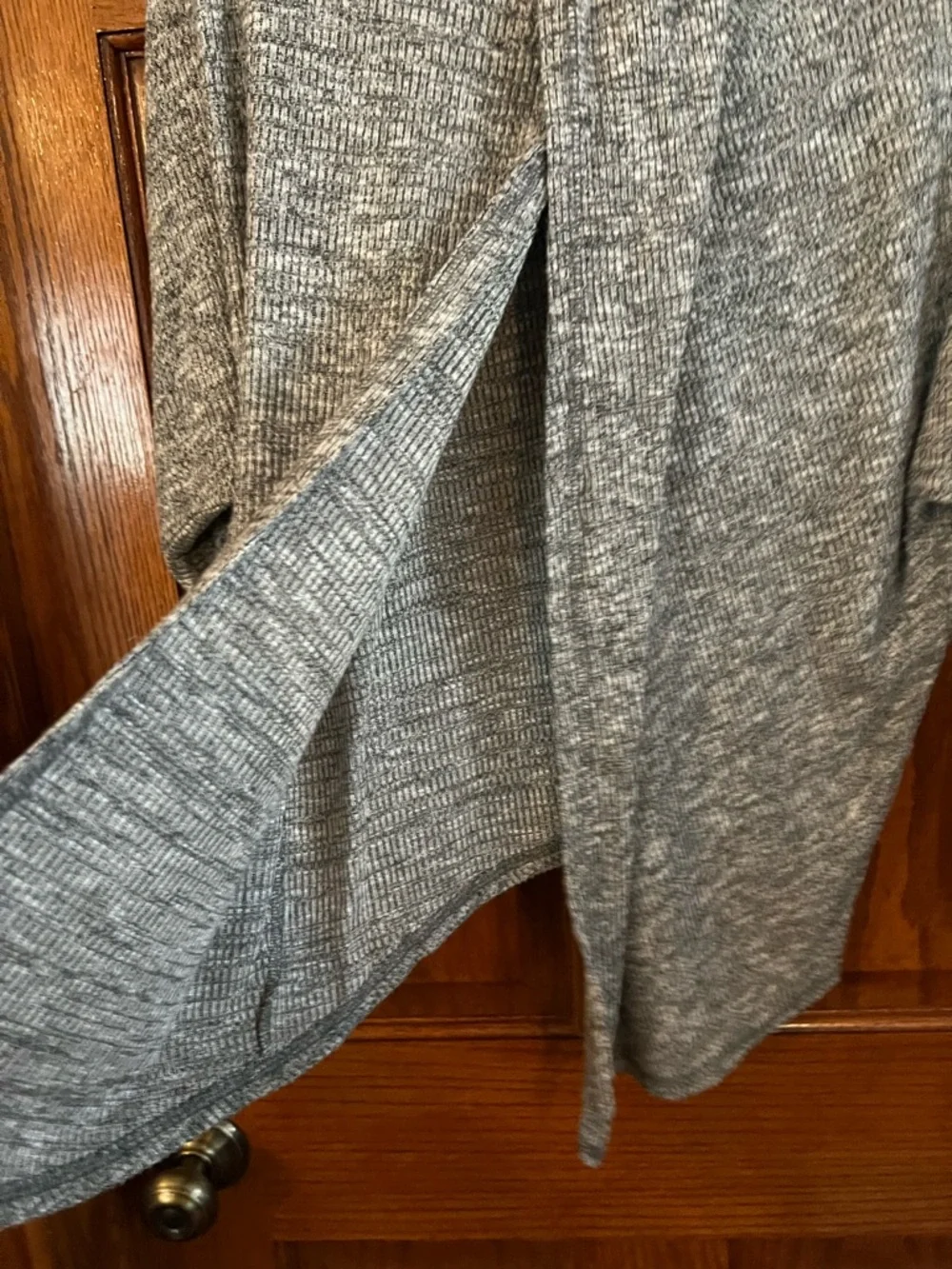 Matilda Jane Medium Gray Heathered Pullover Long Sleeve Open Back Top - Picture 3 of 4